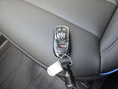 Used 2026 Buick Envista Sport Touring w/ Convenience I Package FWD image 37