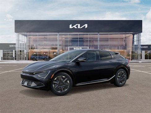 New 2025 Kia EV6 Light w/ Light LR Technology Package image 3