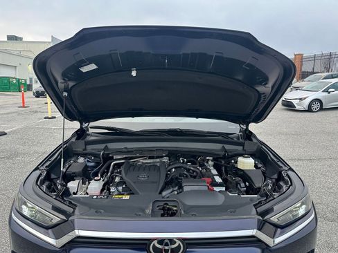 Used 2025 Toyota Grand Highlander XLE image 33