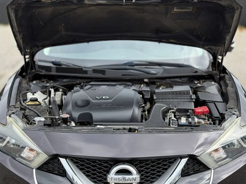 Used 2016 Nissan Maxima Platinum w/ Interior Lighting Package FWD image 30