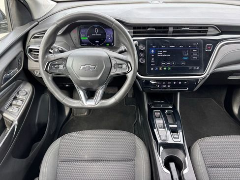 Used 2023 Chevrolet Bolt EUV LT FWD image 5