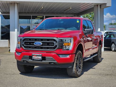 Used 2022 Ford F150 XLT w/ Equipment Group 302A High AWD/4WD image 4