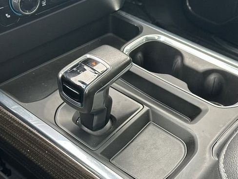 Used 2022 Chevrolet Silverado 1500 LT Trail Boss w/ Convenience Package II image 24