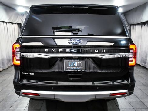Used 2023 Ford Expedition Limited AWD/4WD image 5