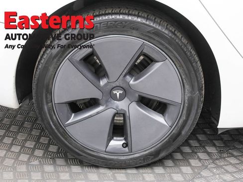 Used 2023 Tesla Model 3 Standard Range image 27