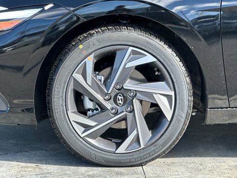 New 2025 Hyundai Elantra Sport image 31