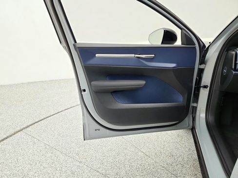 New 2026 Volvo EX30 Plus w/ Protection Package image 26