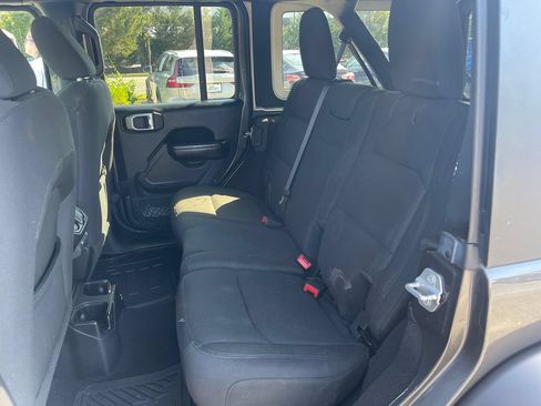Used 2020 Jeep Wrangler Unlimited Sport S AWD/4WD image 18