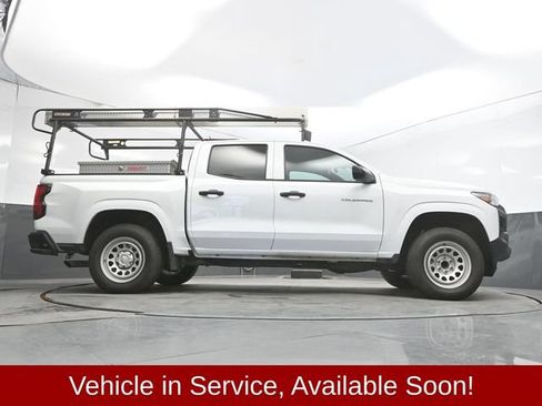 Used 2024 Chevrolet Colorado W/T w/ Safety Package RWD image 40
