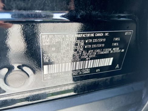 Used 2021 Toyota RAV4 XLE Premium FWD image 22