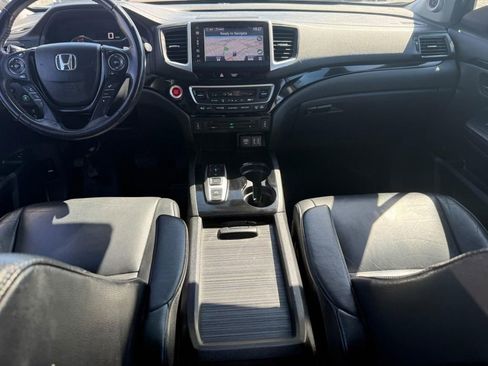 Used 2016 Honda Pilot Touring image 12