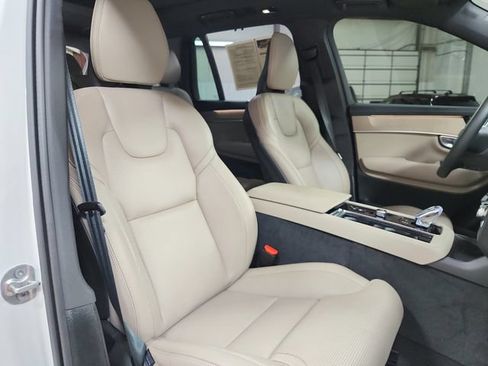 Used 2026 Volvo XC90 B6 Ultra w/ Protection Package AWD/4WD image 41