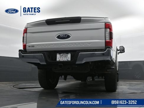 Used 2018 Ford F250 Lariat w/ Lariat Ultimate Package AWD/4WD image 35