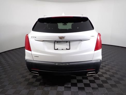 Used 2017 Cadillac XT5 Luxury w/ Driver Awareness Package AWD/4WD image 15