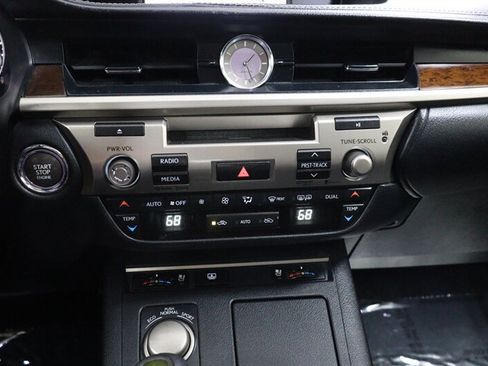 Used 2014 Lexus ES 350 w/ Luxury Package FWD image 14