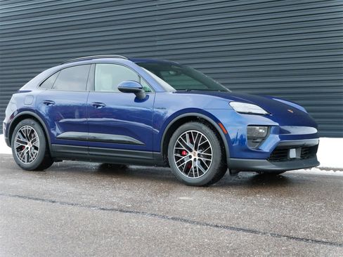 New 2025 Porsche Macan 4S Electric image 26
