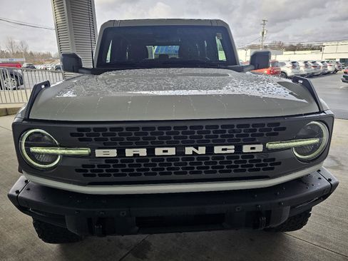 Used 2024 Ford Bronco Badlands image 10