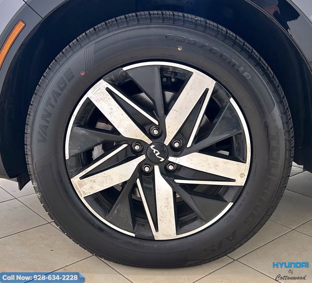 Used 2023 Kia Sorento S FWD image 12