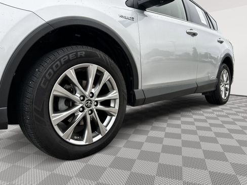 Used 2016 Toyota RAV4 Limited w/ Advanced Technology Package AWD/4WD image 6