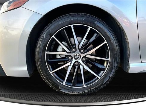 Used 2023 Toyota Camry SE w/ Convenience Package image 32