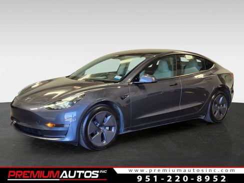 Used 2023 Tesla Model 3 Standard Range RWD image 1