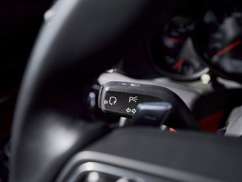 Used 2019 Porsche 911 Carrera GTS image 44