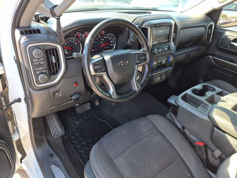 Used 2022 Chevrolet Silverado 1500 LT AWD/4WD image 14