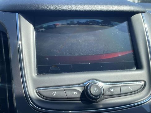 Used 2019 Chevrolet Cruze LT image 16