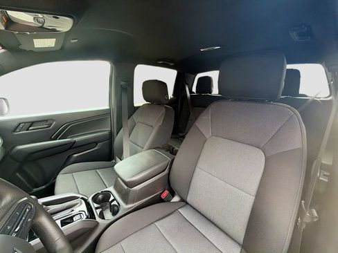 Used 2024 Chevrolet Colorado Trail Boss w/ Technology Package AWD/4WD image 19