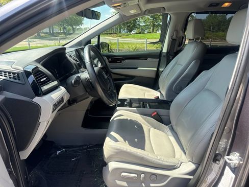 Used 2022 Honda Odyssey Touring image 12
