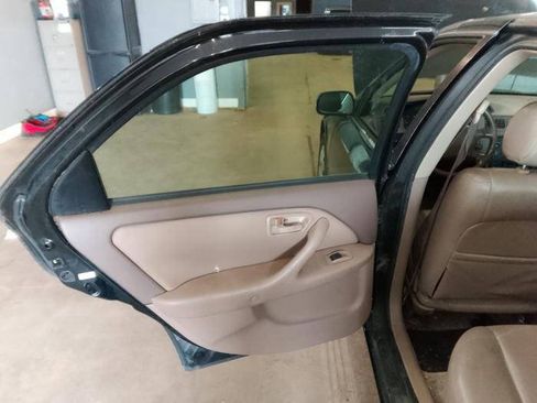 Used 1999 Toyota Camry LE FWD image 24