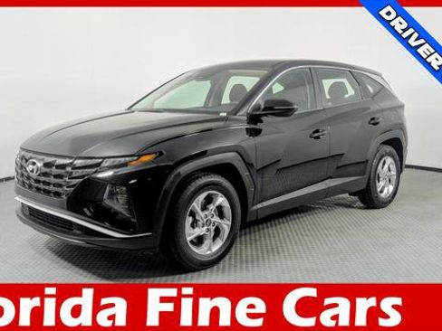 Used 2022 Hyundai Tucson SE image 1