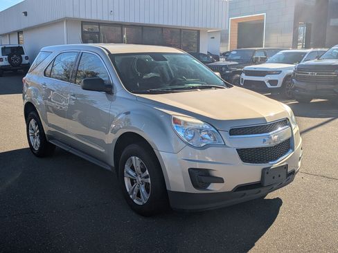 Used 2014 Chevrolet Equinox LS image 3