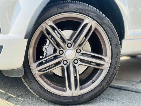 Used 2015 Audi Q7 3.0T S line Prestige w/ 21" S Line Plus Package image 12