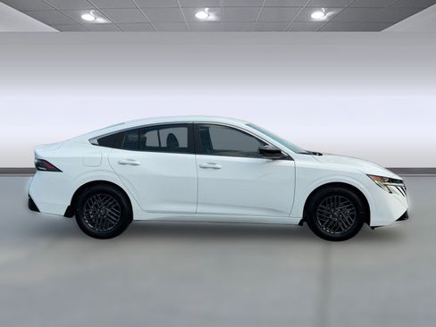 New 2026 Nissan Sentra SV w/ SV Convenience Package FWD image 8