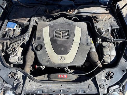 Used 2008 Mercedes-Benz E 350 4MATIC Sedan image 17