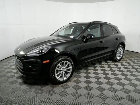 Certified 2026 Porsche Macan Turbo AWD/4WD image 2