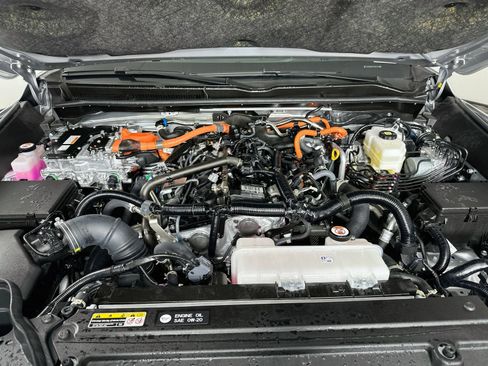 Certified 2025 Toyota 4Runner TRD Off-Road AWD/4WD image 30