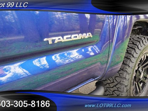 Used 2015 Toyota Tacoma 4x4 Double Cab w/ TRD Off-Road Package image 38