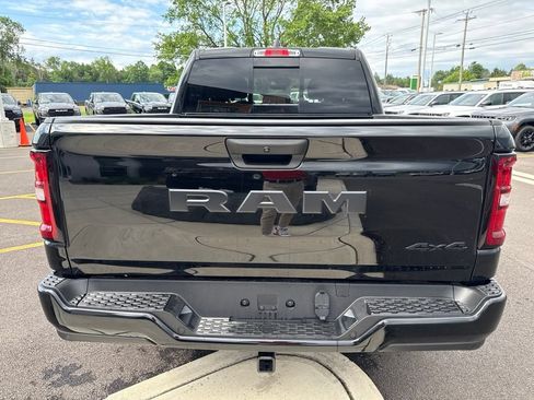 New 2026 RAM 1500 Express AWD/4WD image 7