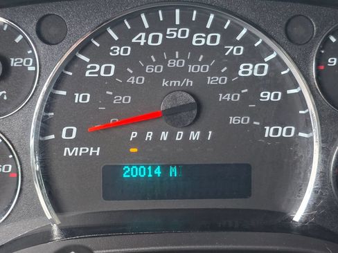Certified 2024 GMC Savana 2500 w/ Driver Convenience Package RWD image 17