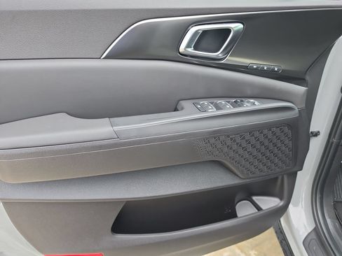 New 2026 Kia Carnival SX w/ SX Dark Edition Package FWD image 19