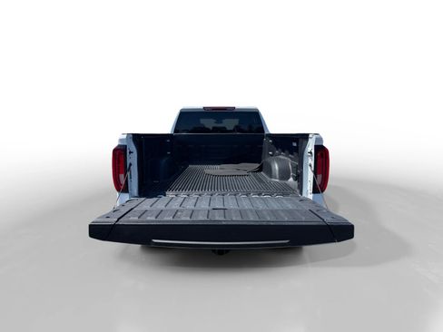 Used 2025 GMC Sierra 1500 SLT RWD image 17
