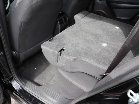 Used 2024 Nissan Rogue S AWD/4WD image 22