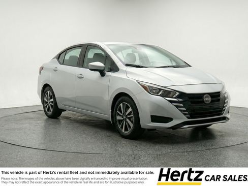 Used 2025 Nissan Versa SV image 1