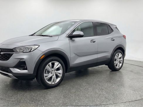 Used 2025 Buick Encore GX Preferred FWD image 3