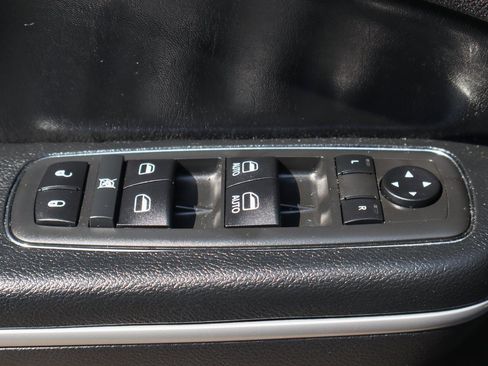 Used 2020 Chrysler 300 S image 14