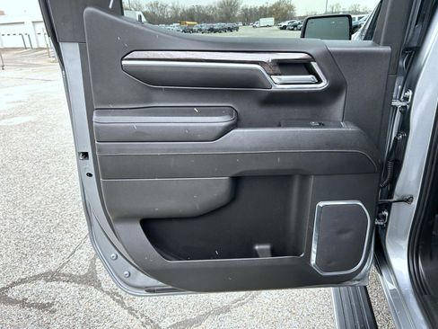 Used 2023 Chevrolet Silverado 1500 LTZ w/ LTZ Convenience Package II image 17