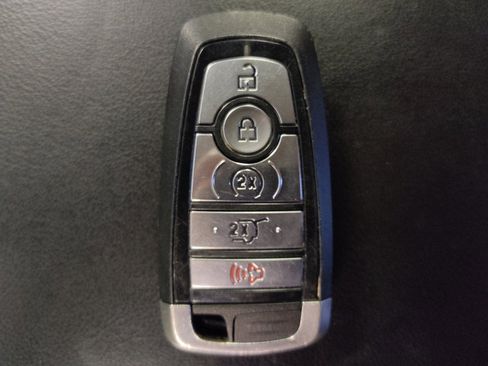 Used 2020 Ford Explorer Limited w/ Class III Trailer Tow Package image 32