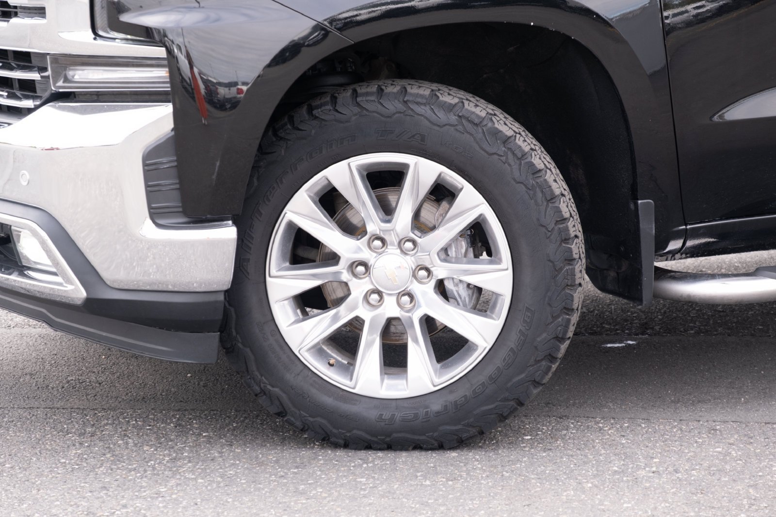 Used 2021 Chevrolet Silverado 1500 LTZ w/ Z71 Off-Road Package AWD/4WD image 24